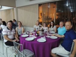 Representantes das Empresas Grife Car, Ws Cal�ados&esportes, Banrisul Ag Feliz e Loja Stroher
